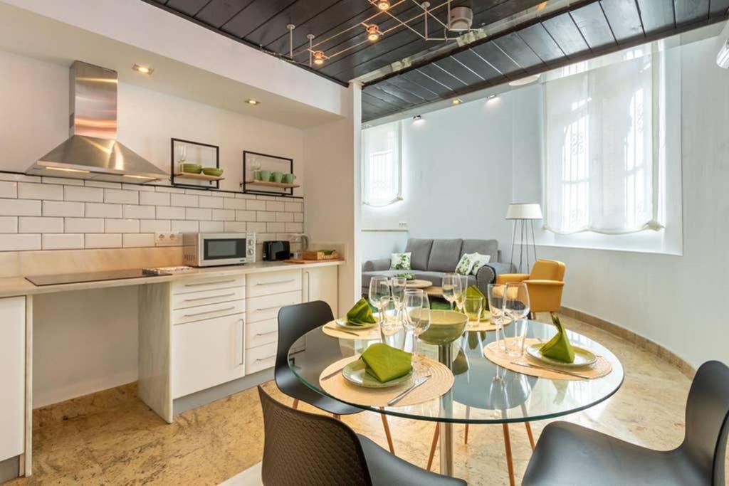 Becas Alameda Duplex By Valcambre Leilighet Sevilla Eksteriør bilde