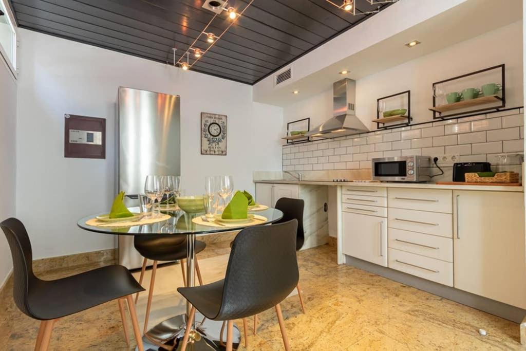 Becas Alameda Duplex By Valcambre Leilighet Sevilla Eksteriør bilde