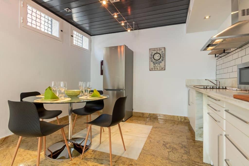 Becas Alameda Duplex By Valcambre Leilighet Sevilla Eksteriør bilde